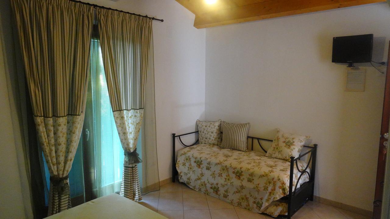 Agriturismo Il Grappolo Hotel ลันชาโน ภายนอก รูปภาพ